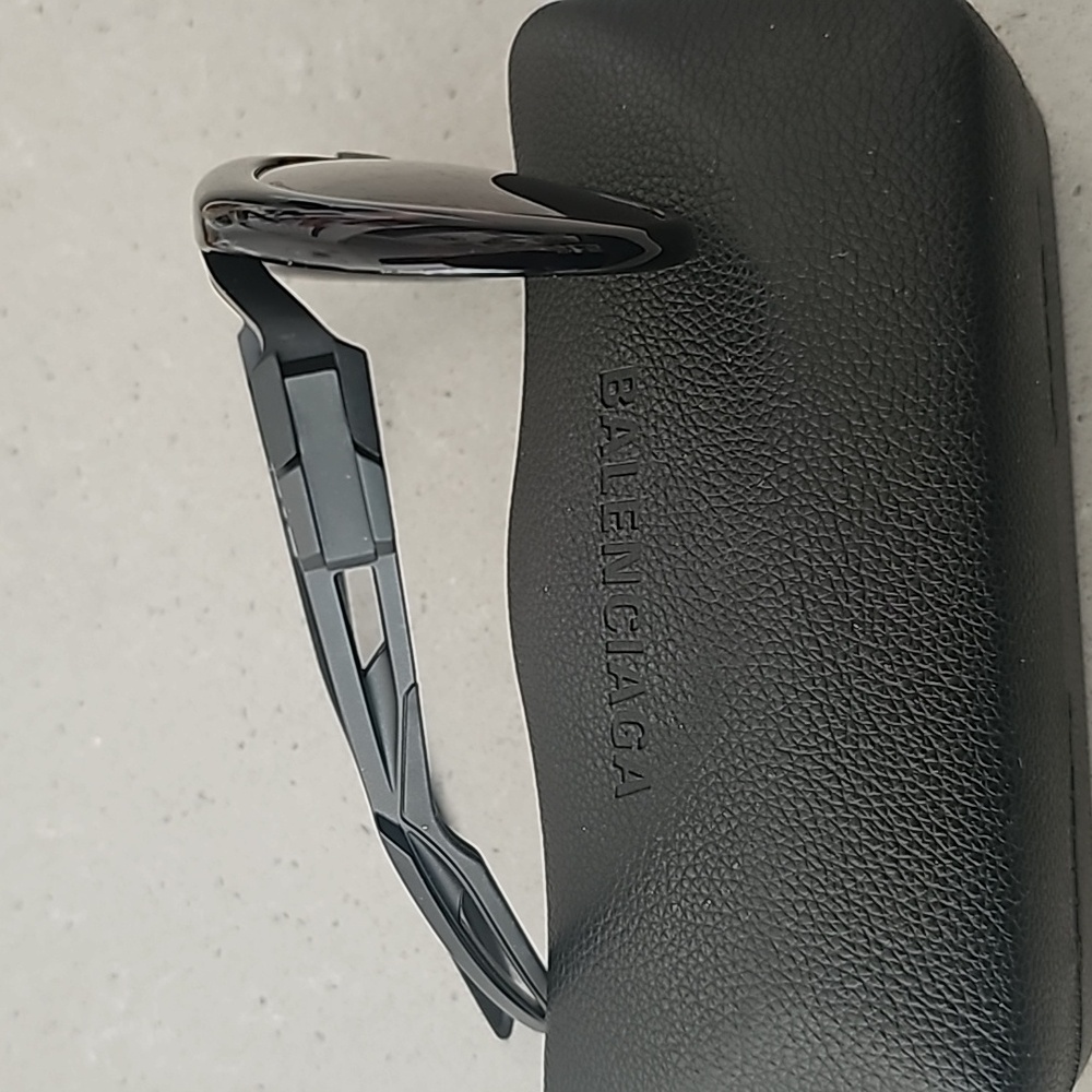 Balenciaga Sunglasses - Picture 5 of 11